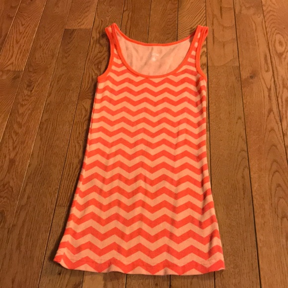 just be Tops - Chevron tank top
